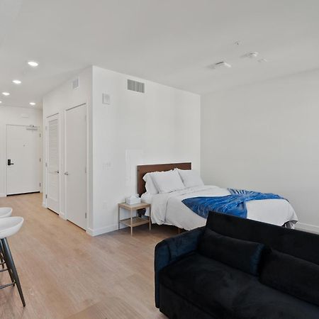 Bright Studio On Sunset Blvd, Free Parking, Gym, And Pool Los Angeles Exterior foto