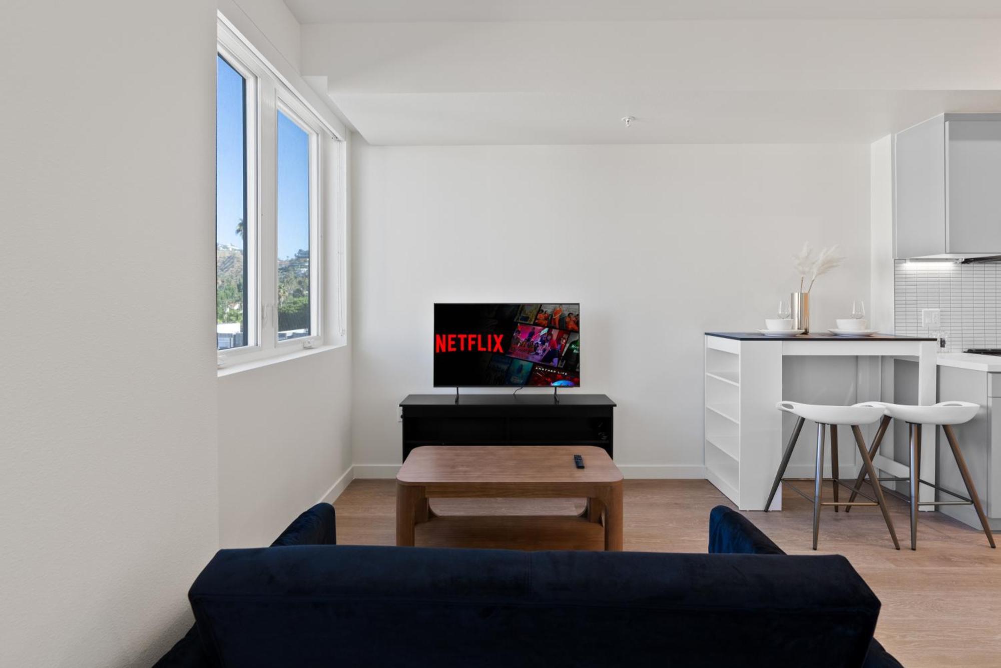 Bright Studio On Sunset Blvd, Free Parking, Gym, And Pool Los Angeles Exterior foto